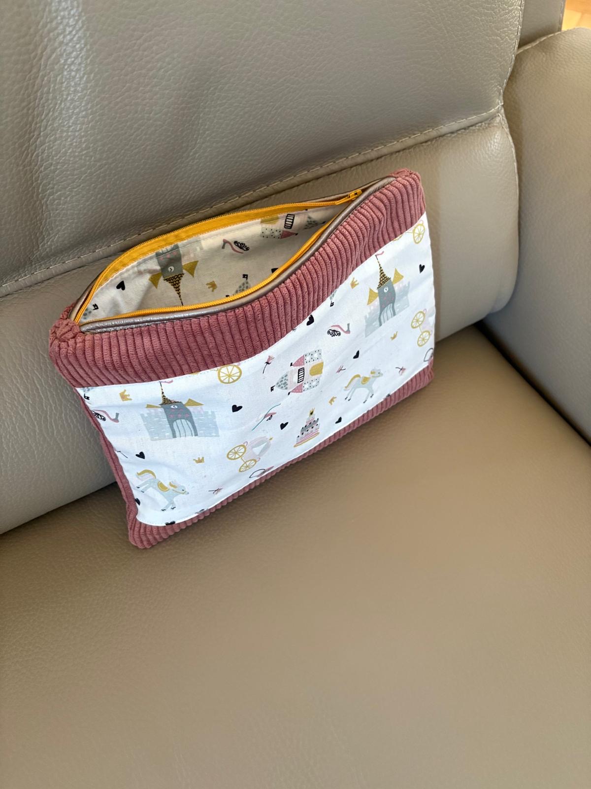 Trousse